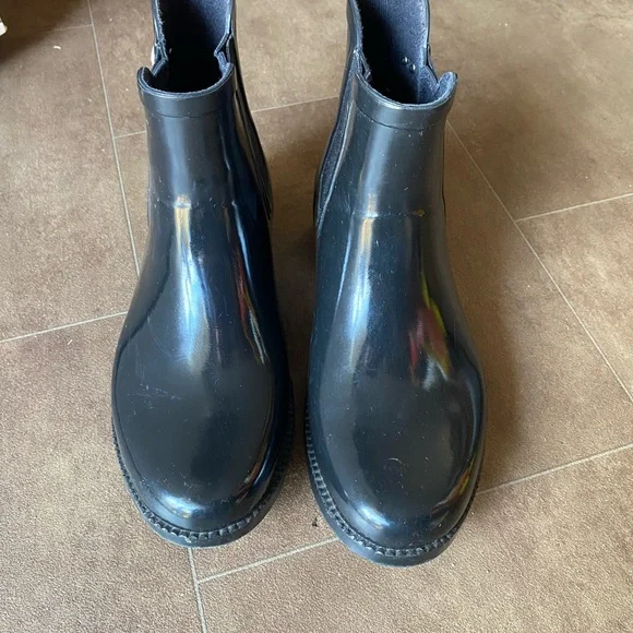 Michael Kors Black Ankle Boots - Picture 2 of 7